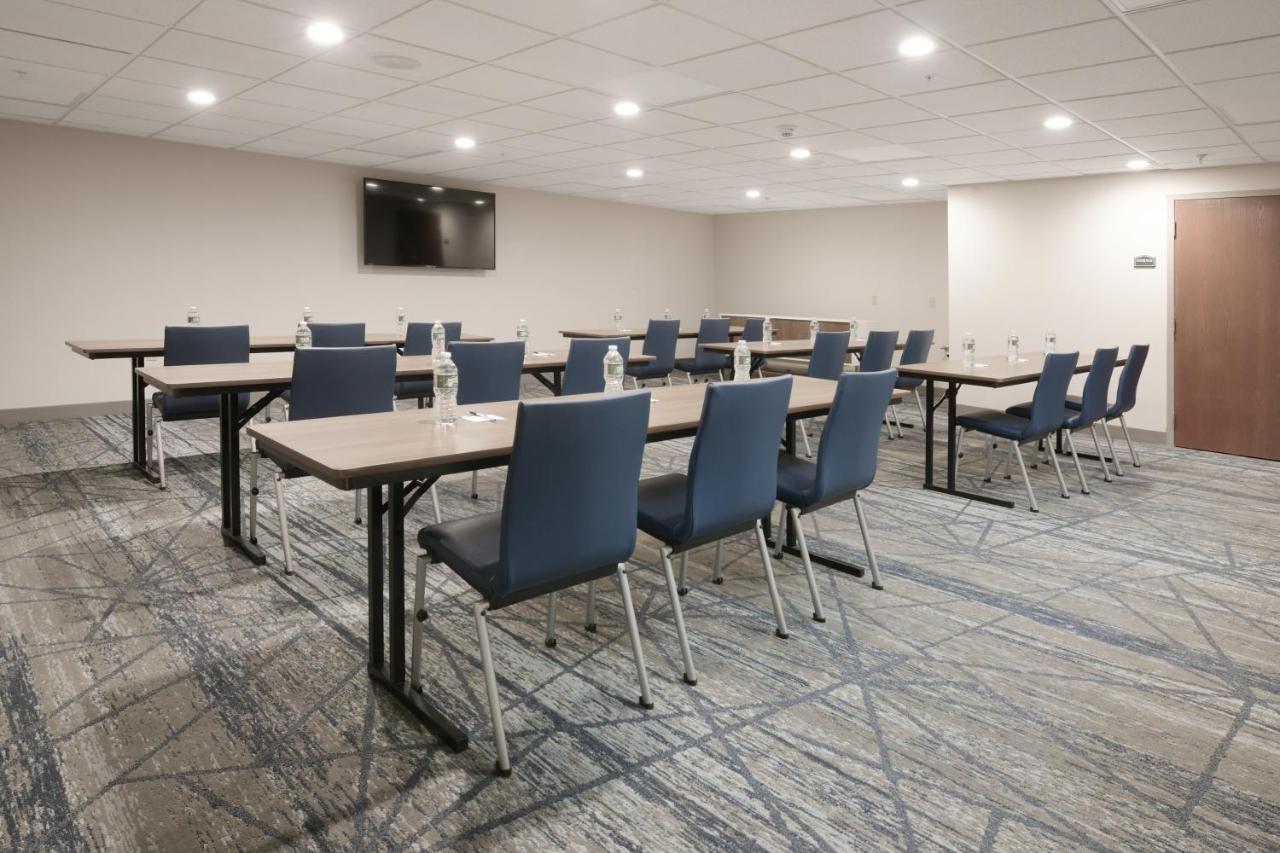 Holiday Inn Express & Suites - Williamstown - Glassboro By Ihg Экстерьер фото