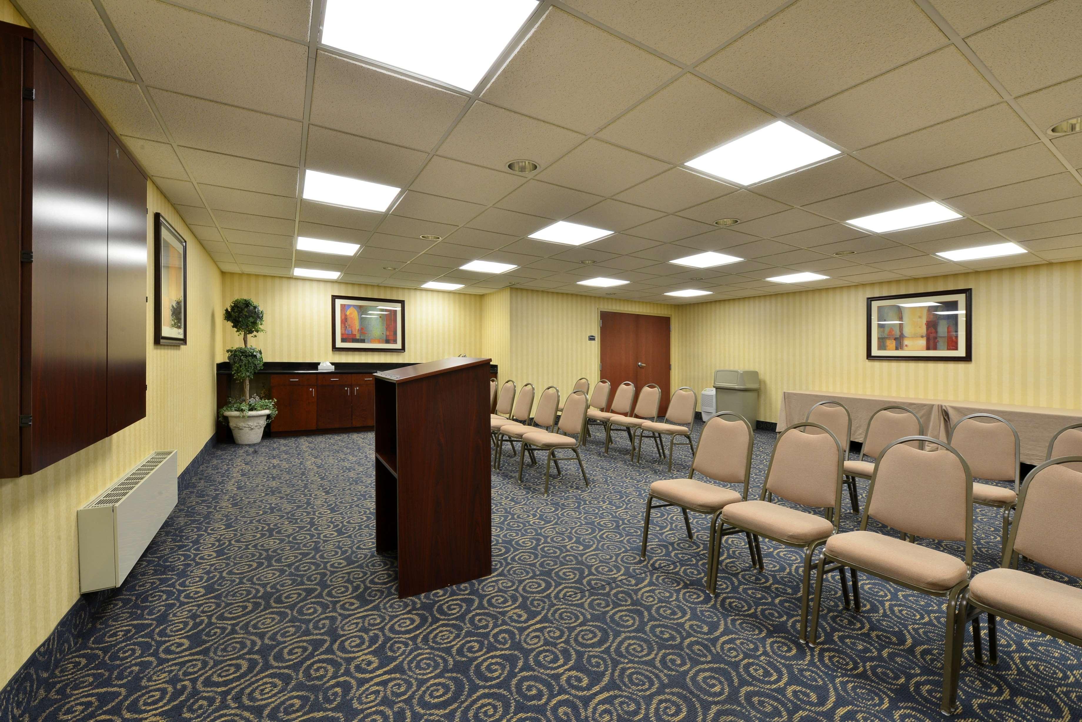 Holiday Inn Express & Suites - Williamstown - Glassboro By Ihg Экстерьер фото